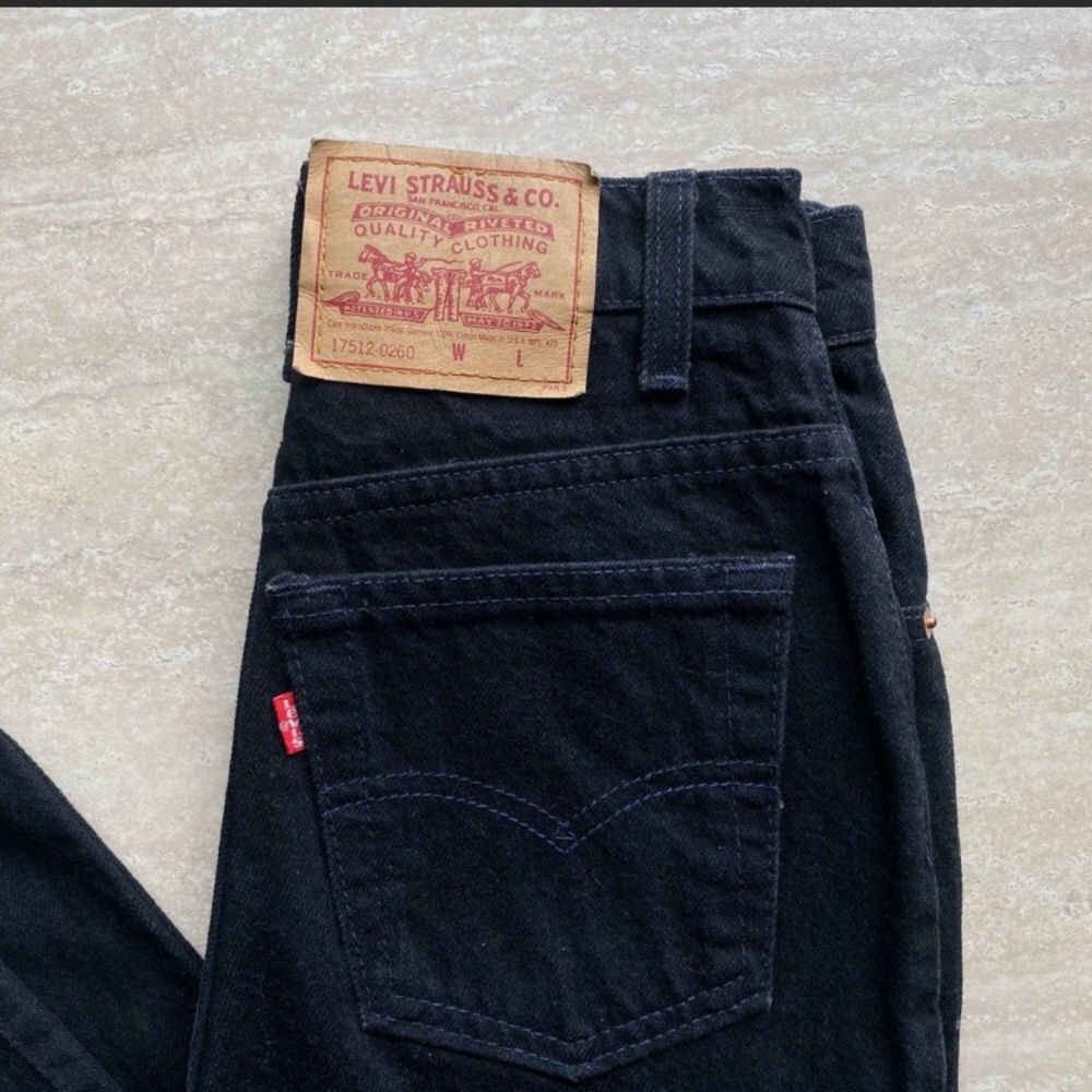 Vintage ‘93 Levi’s 17512-0260 Tapered High Rise